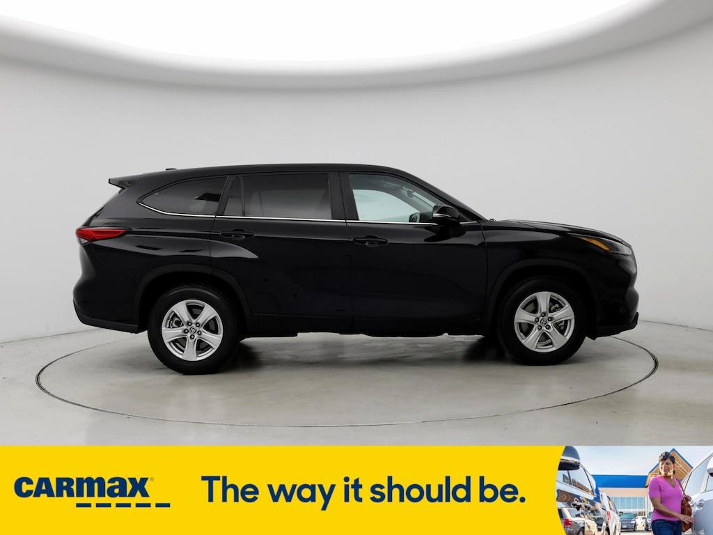 used 2023 Toyota Highlander car, priced at $32,998