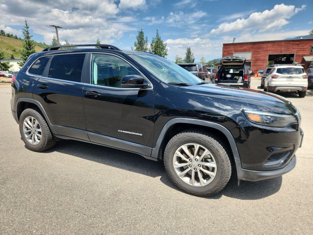 used 2022 Jeep Cherokee car, priced at $22,799