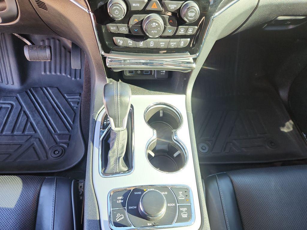 used 2019 Jeep Grand Cherokee car, priced at $28,780