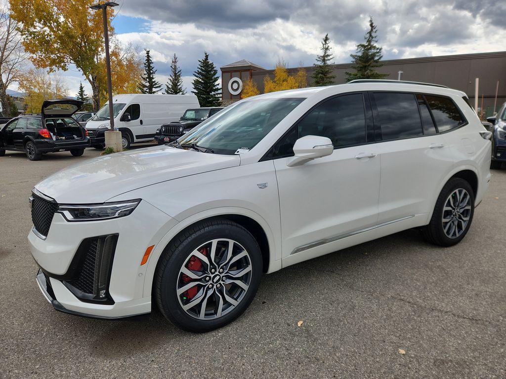 used 2022 Cadillac XT6 car, priced at $35,299