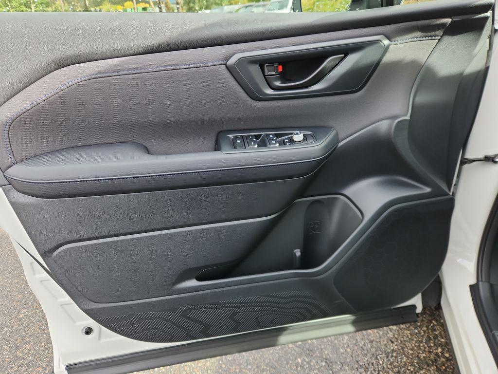 new 2025 Subaru Forester car, priced at $35,207
