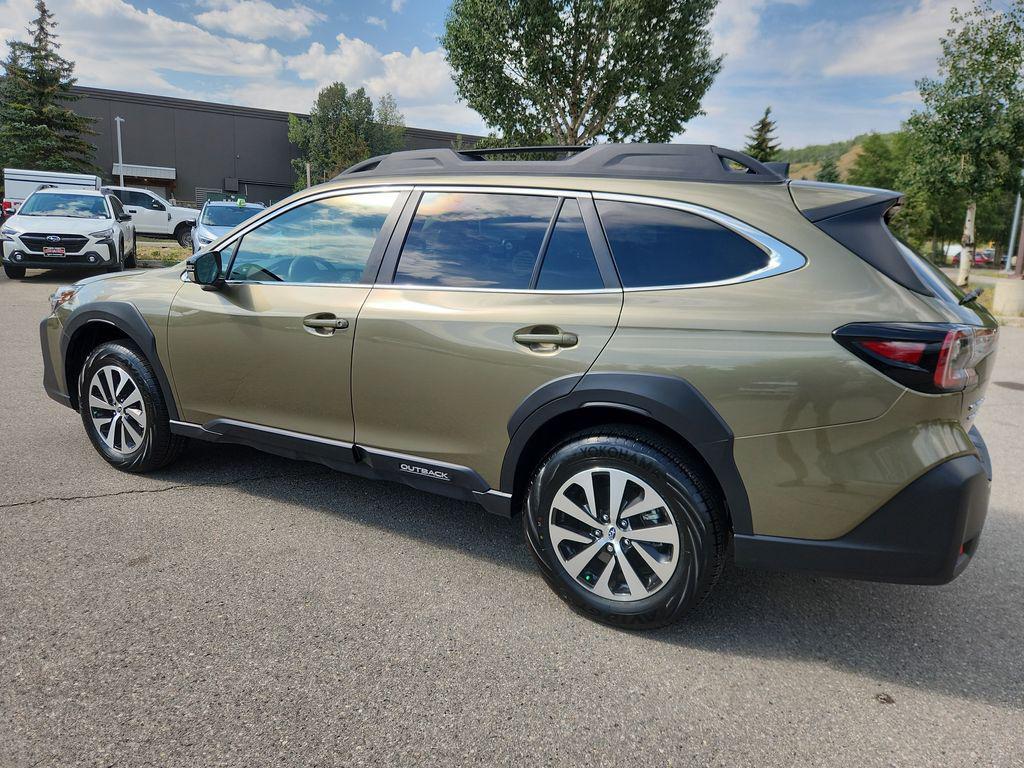 used 2025 Subaru Outback car, priced at $33,999
