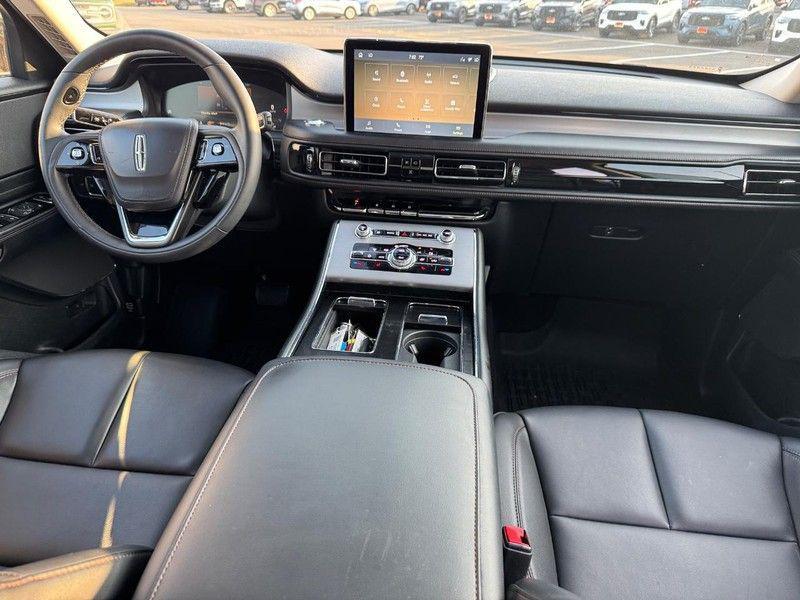 used 2022 Lincoln Aviator car, priced at $35,400