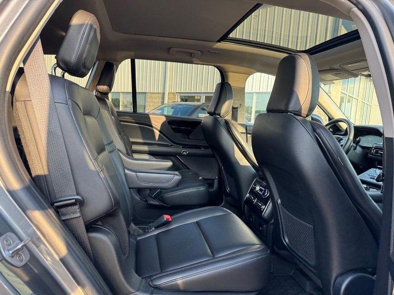 used 2022 Lincoln Aviator car, priced at $35,400