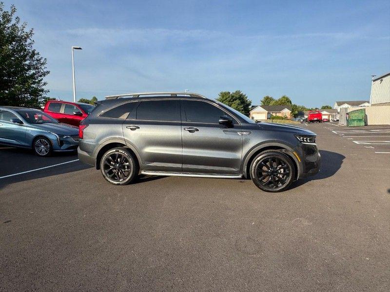used 2021 Kia Sorento car, priced at $26,900