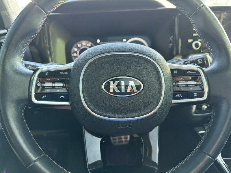 used 2021 Kia Sorento car, priced at $26,900