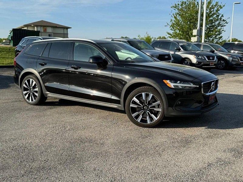 used 2021 Volvo V60 Cross Country car, priced at $32,000