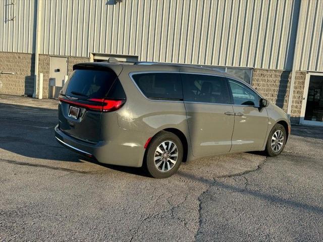 used 2021 Chrysler Pacifica car, priced at $23,900