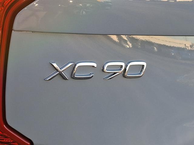 new 2025 Volvo XC90 car, priced at $67,265