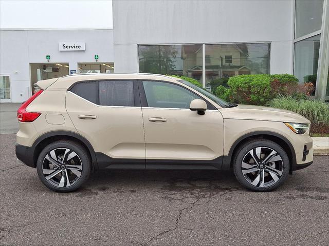 new 2025 Volvo XC40 car, priced at $52,235