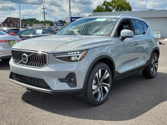 new 2025 Volvo XC40 car, priced at $52,215