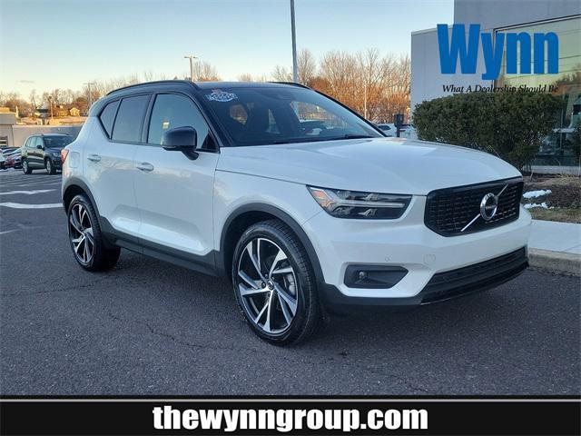 used 2021 Volvo XC40 car, priced at $29,894