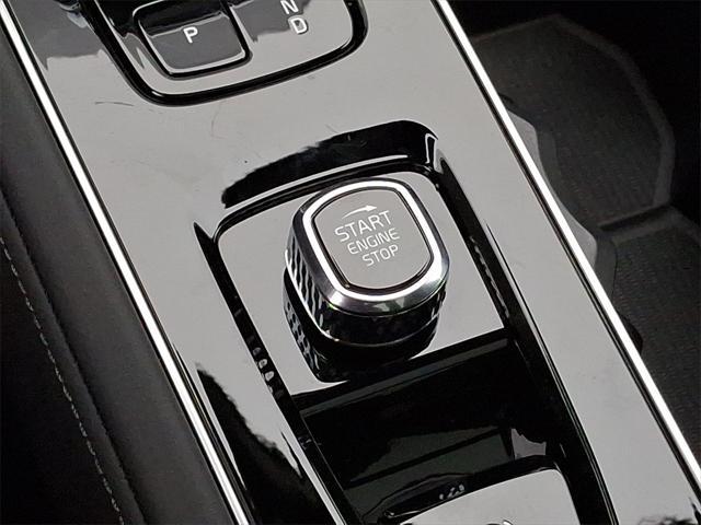 new 2025 Volvo XC90 car, priced at $65,895