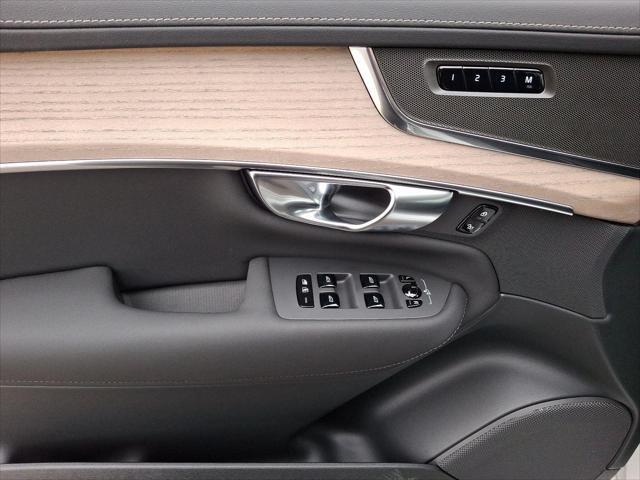 new 2025 Volvo XC90 car, priced at $65,895