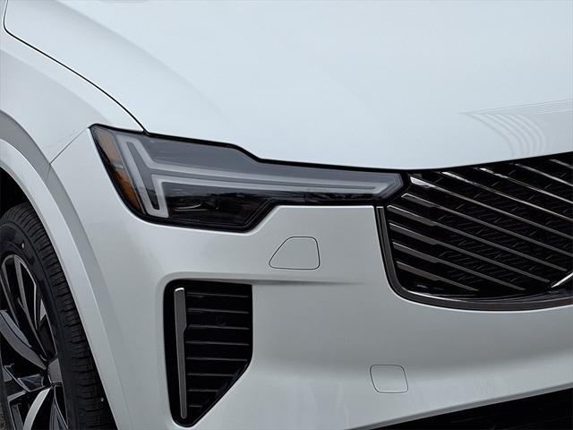 new 2025 Volvo XC90 car, priced at $65,895
