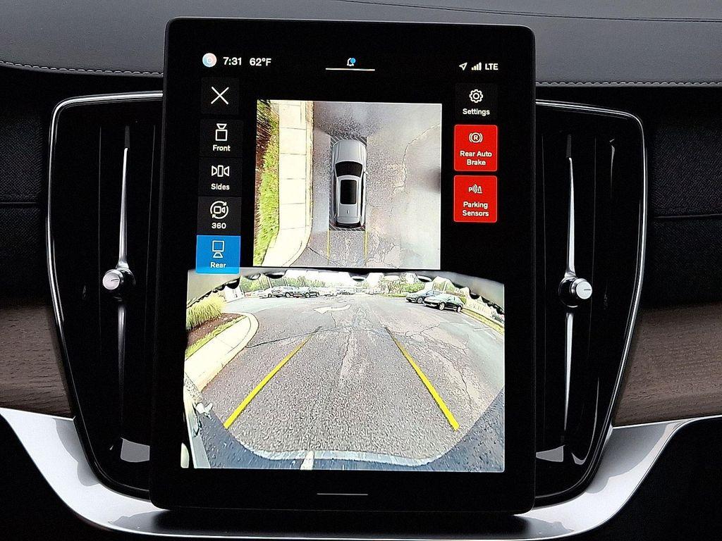 new 2025 Volvo XC90 car, priced at $64,645