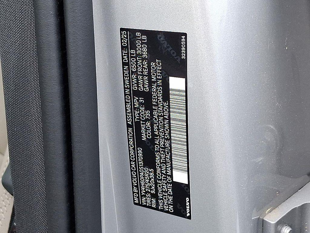 new 2025 Volvo XC90 Plug-In Hybrid car, priced at $72,895