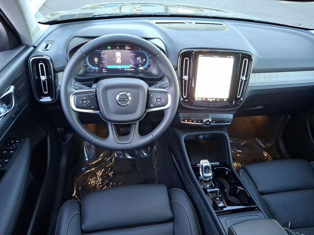 used 2025 Volvo XC40 car, priced at $45,400