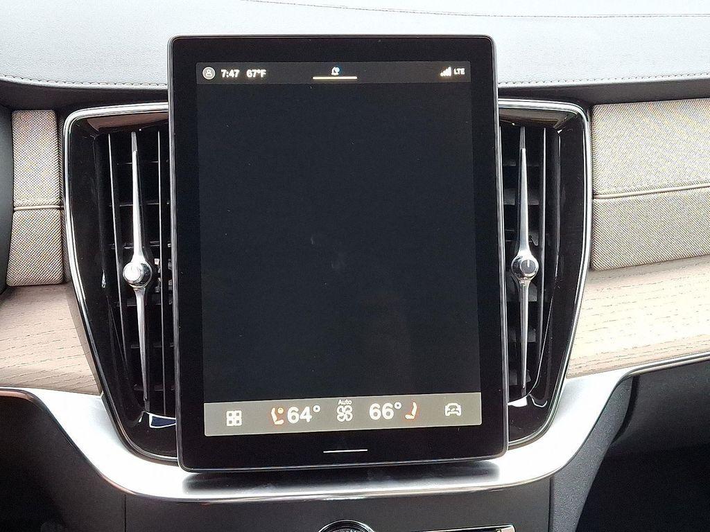 new 2026 Volvo XC90 car, priced at $68,750
