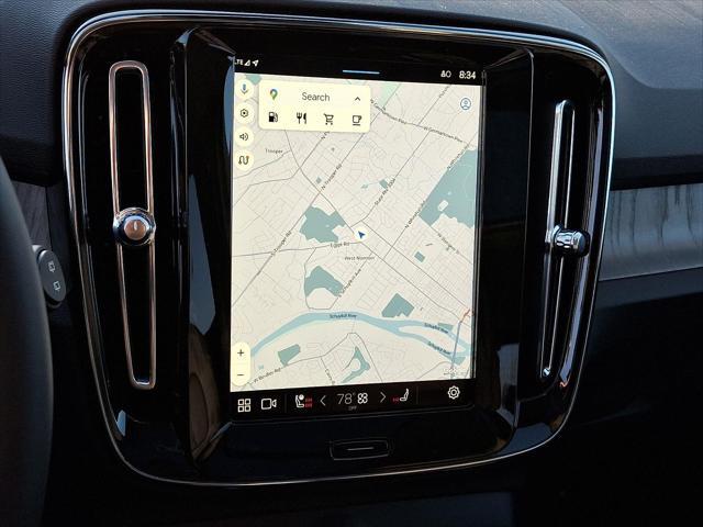 new 2025 Volvo XC40 car, priced at $52,215