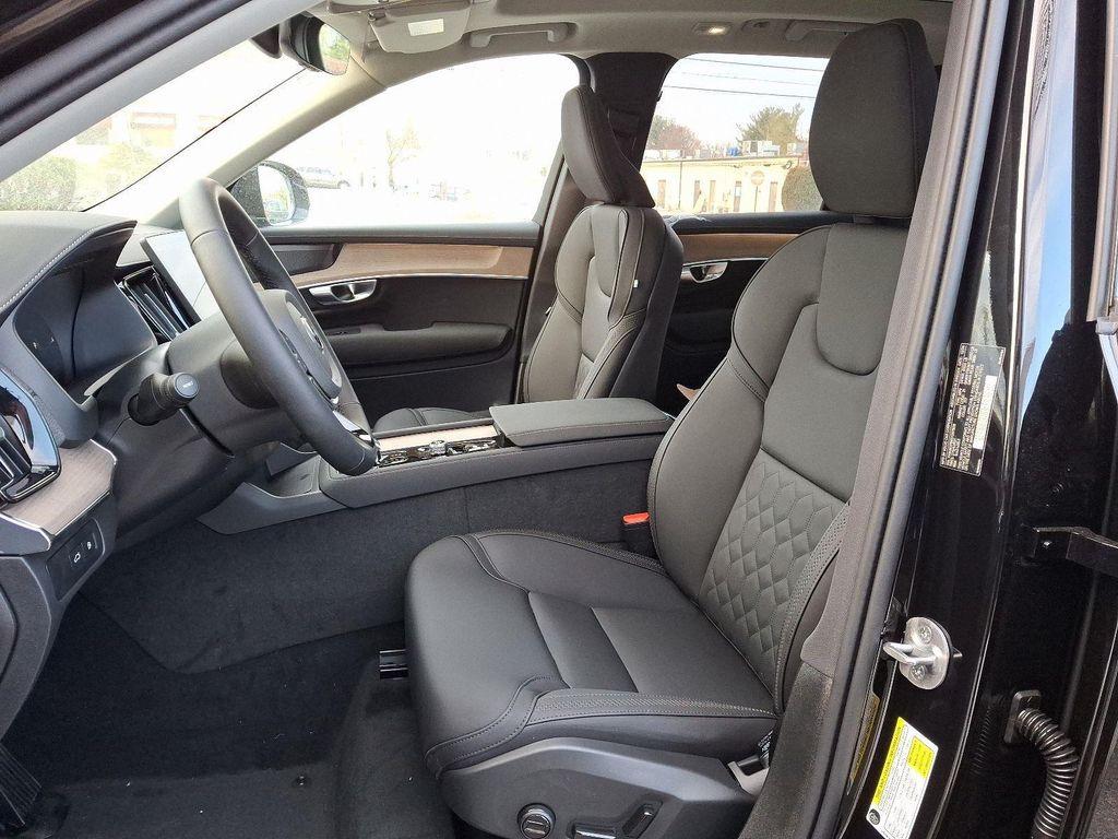 new 2025 Volvo XC90 Plug-In Hybrid car, priced at $78,805