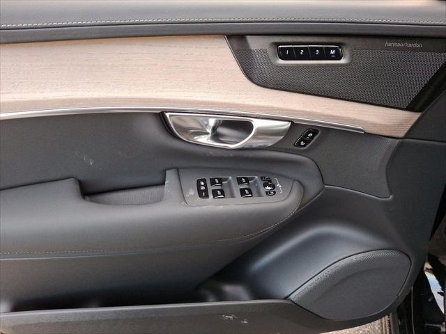 new 2025 Volvo XC90 Plug-In Hybrid car, priced at $78,805