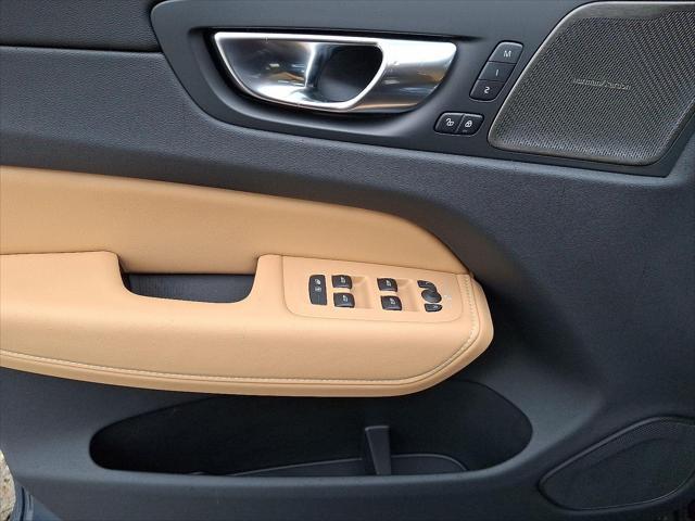 new 2025 Volvo XC60 car, priced at $60,660
