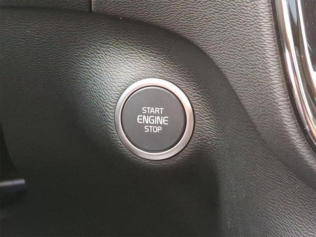 new 2025 Volvo XC40 car, priced at $46,015