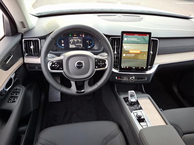 new 2025 Volvo XC90 car, priced at $69,155