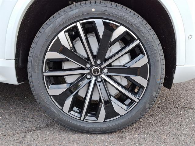 new 2025 Volvo XC90 car, priced at $69,155