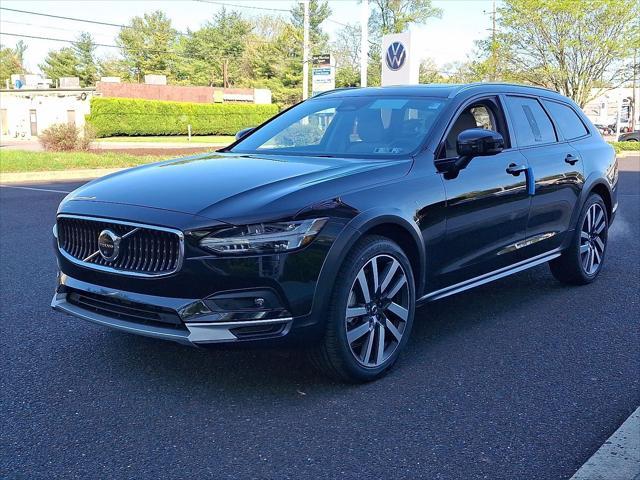 new 2025 Volvo V90 Cross Country car, priced at $68,130