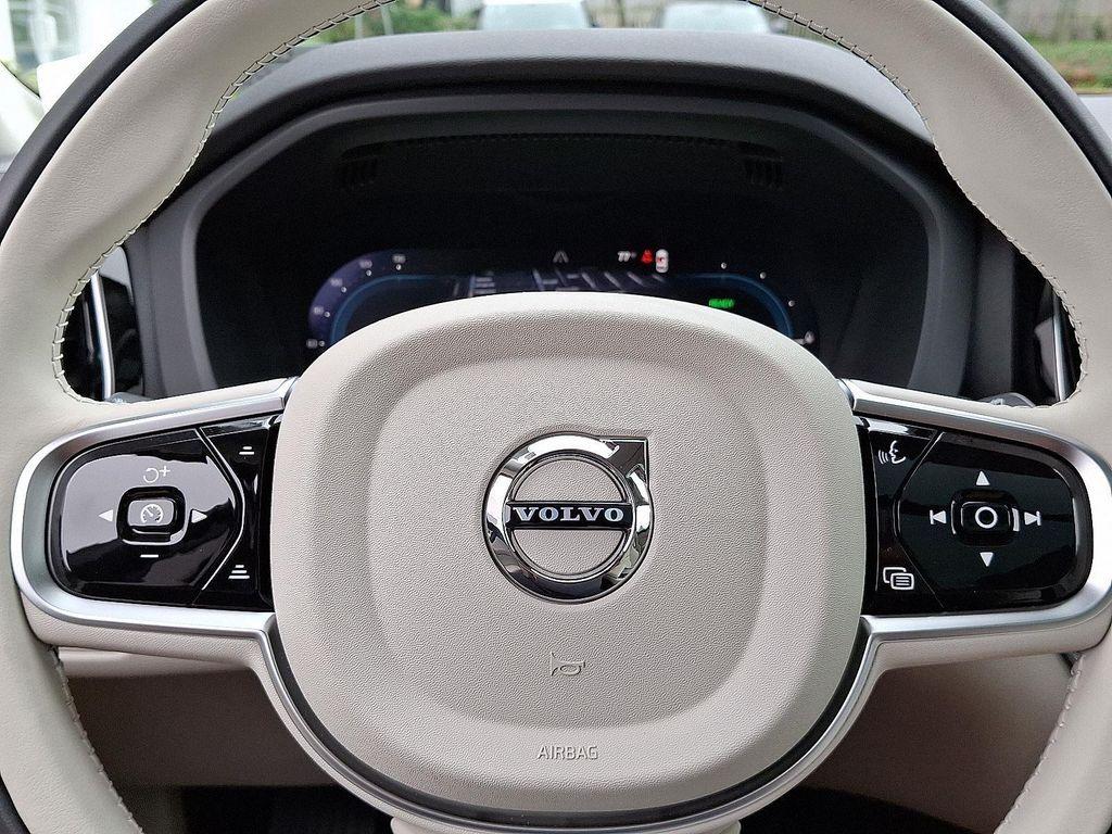 new 2025 Volvo XC60 Plug-In Hybrid car, priced at $63,240