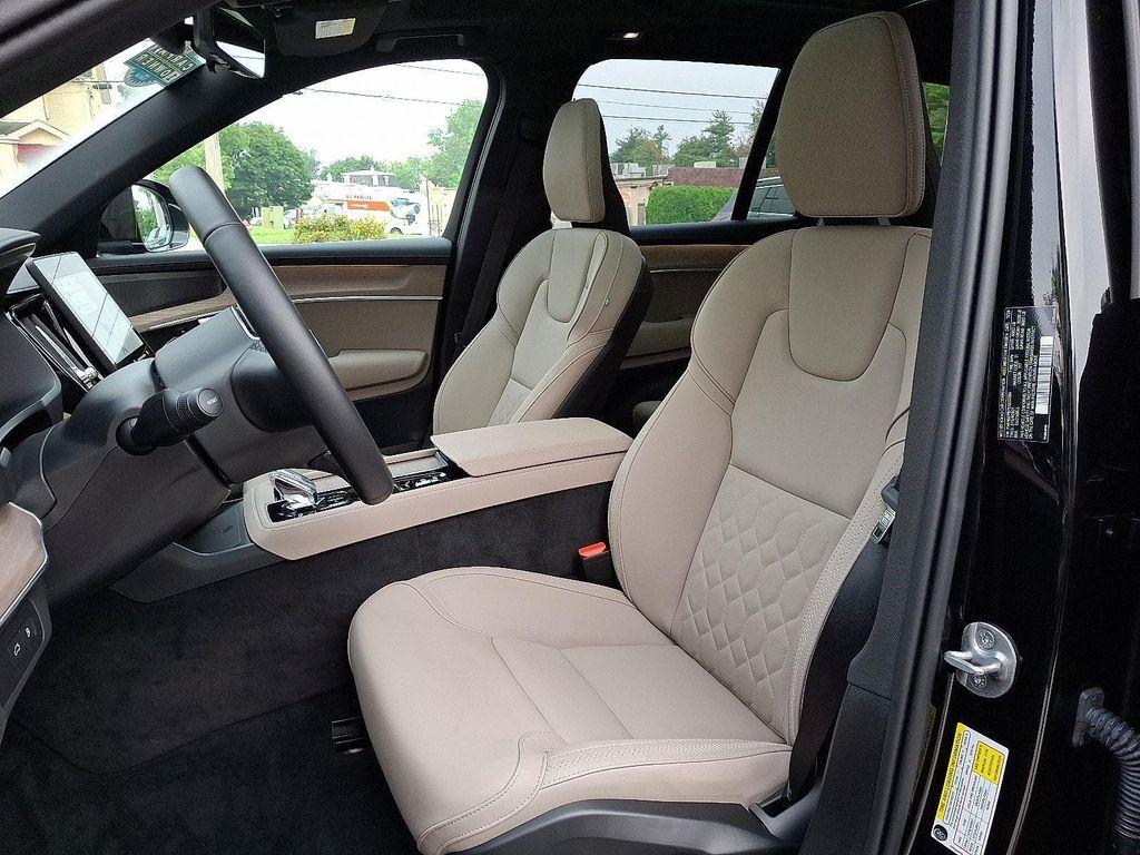 used 2025 Volvo XC90 Plug-In Hybrid car, priced at $73,000