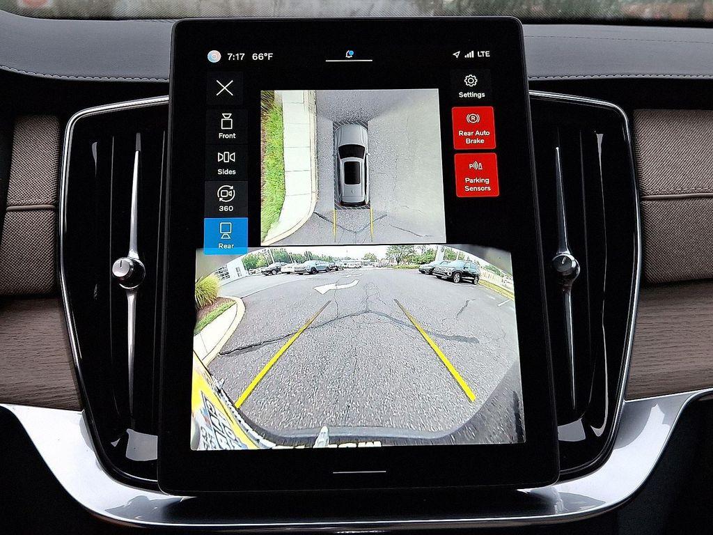 used 2025 Volvo XC90 Plug-In Hybrid car, priced at $73,000