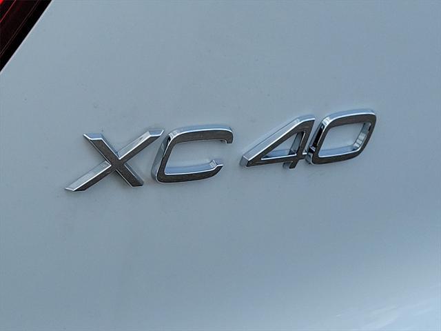 new 2025 Volvo XC40 car, priced at $49,565