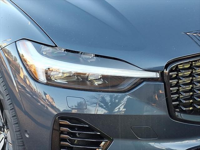 new 2025 Volvo XC60 Plug-In Hybrid car, priced at $66,175