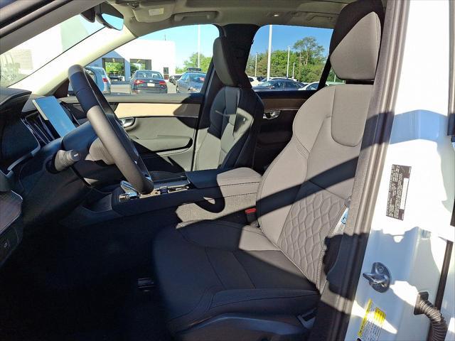 new 2025 Volvo XC90 car, priced at $65,555
