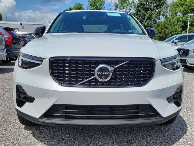 new 2025 Volvo XC40 car, priced at $48,315