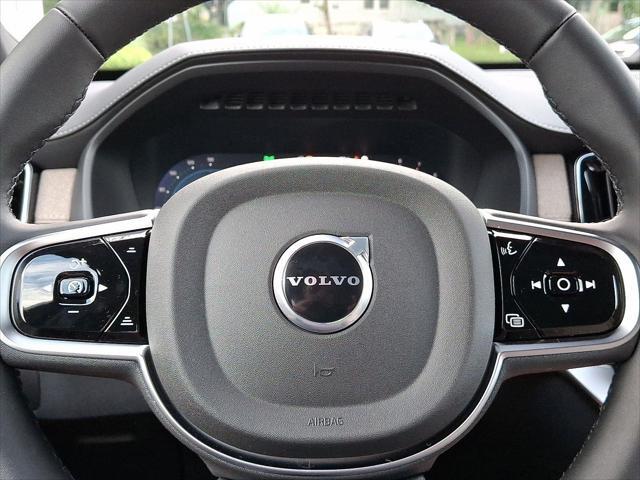 new 2025 Volvo XC90 car, priced at $72,105