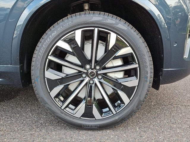 new 2025 Volvo XC90 car, priced at $72,105