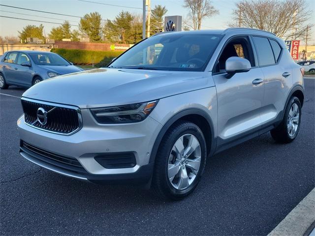 used 2019 Volvo XC40 car, priced at $22,989