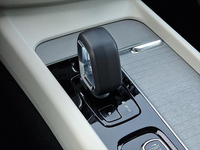 new 2025 Volvo XC60 car, priced at $54,360