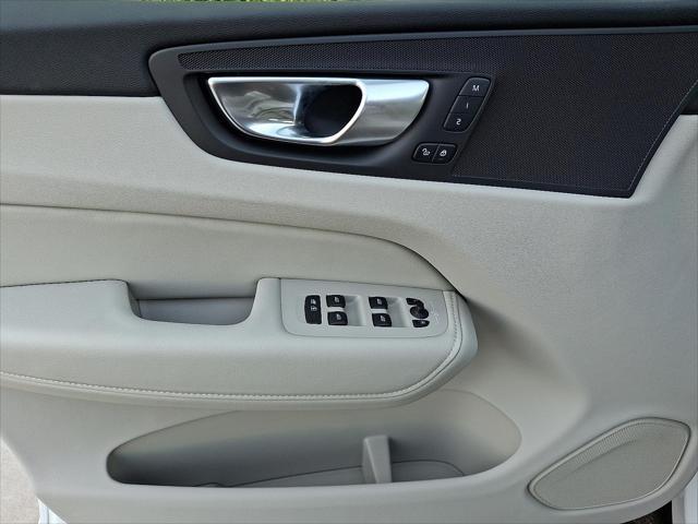 new 2025 Volvo XC60 car, priced at $54,360