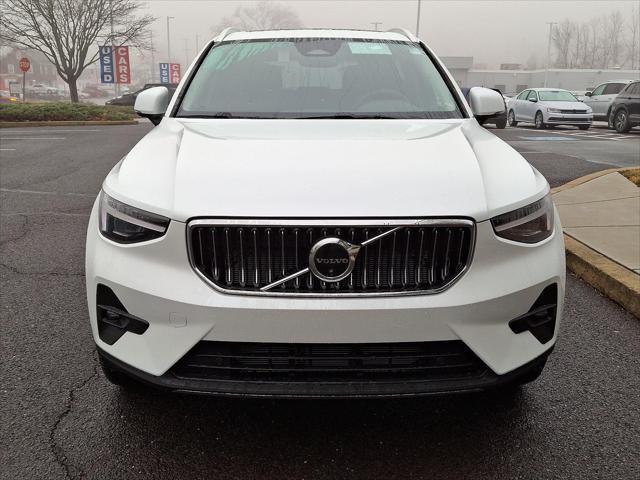 new 2025 Volvo XC40 car, priced at $51,040