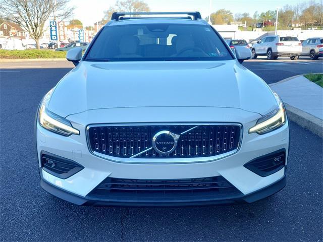 new 2024 Volvo V60 Cross Country car, priced at $61,940