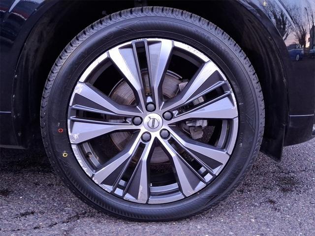 used 2022 Volvo XC60 car, priced at $34,490