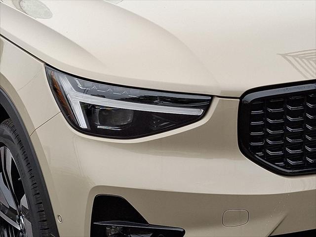 new 2025 Volvo XC40 car, priced at $51,785