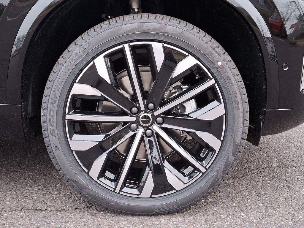 new 2025 Volvo XC90 car, priced at $65,555