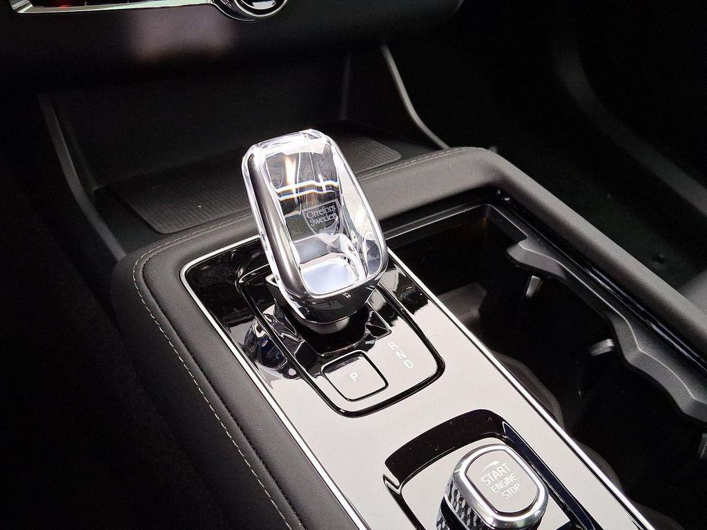 new 2025 Volvo XC90 car, priced at $65,555