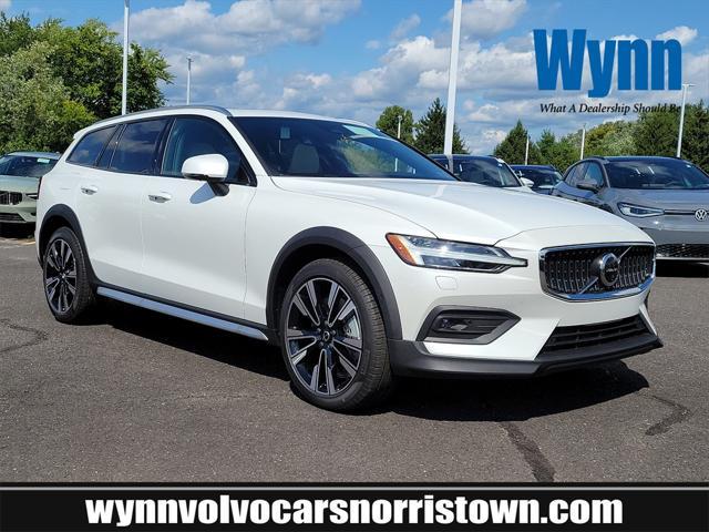 new 2025 Volvo V60 Cross Country car, priced at $58,525